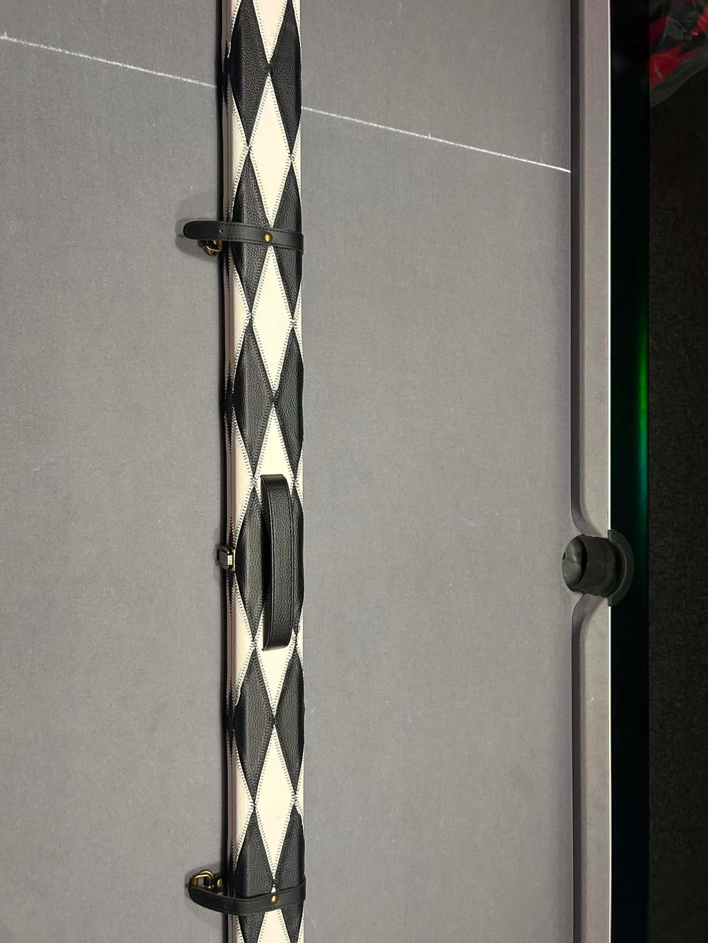 Slimline Leatherette 2 Cue One Piece Cue Case 60inch