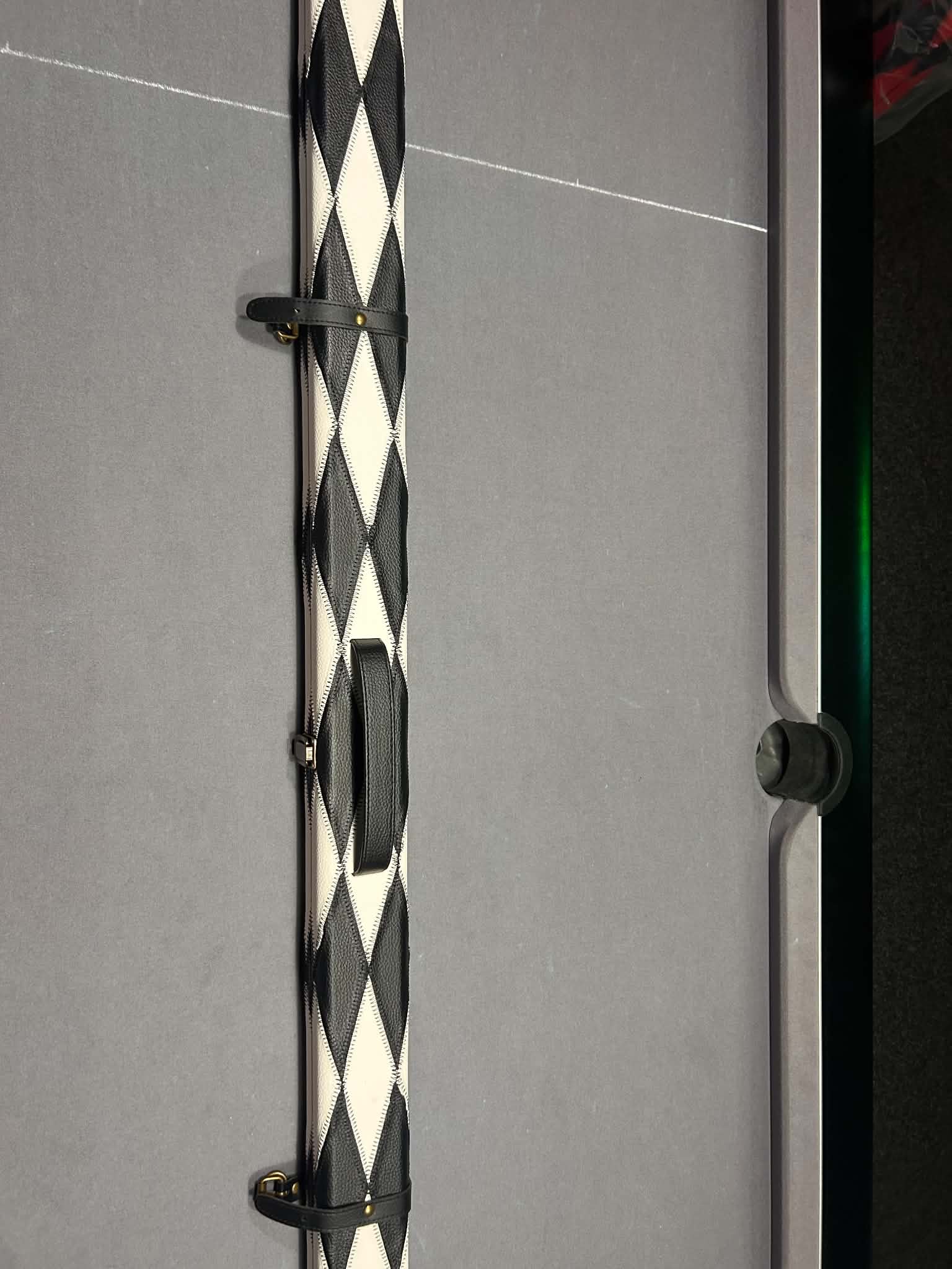 Slimline Leatherette 2 Cue One Piece Cue Case 60inch